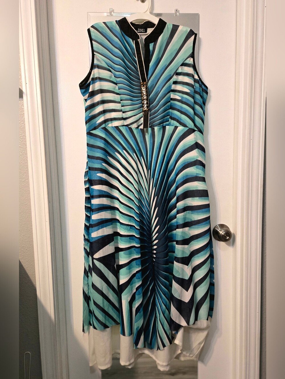 Sleeveless Blue Teal Wave-Print Dress